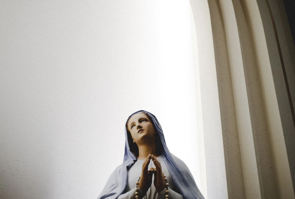 María, Madre del Consuelo: una presencia viva en las residencias y comedores de las Religiosas Angélicas